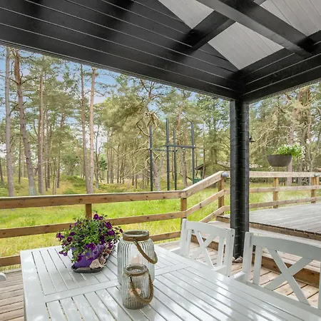 4 Bedroom Amazing In Nexo Hébergement de vacances Vester Somarken