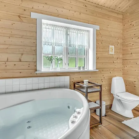 4 Bedroom Amazing In Nexo *