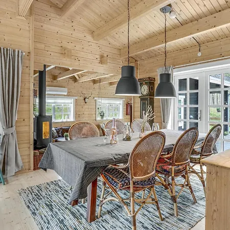 4 Bedroom Amazing In Nexo